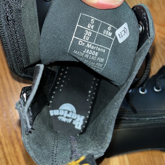 Dr Martens Jadon Smooth Leather Platform Boots Size 7 NEW - Picture 10 of 14